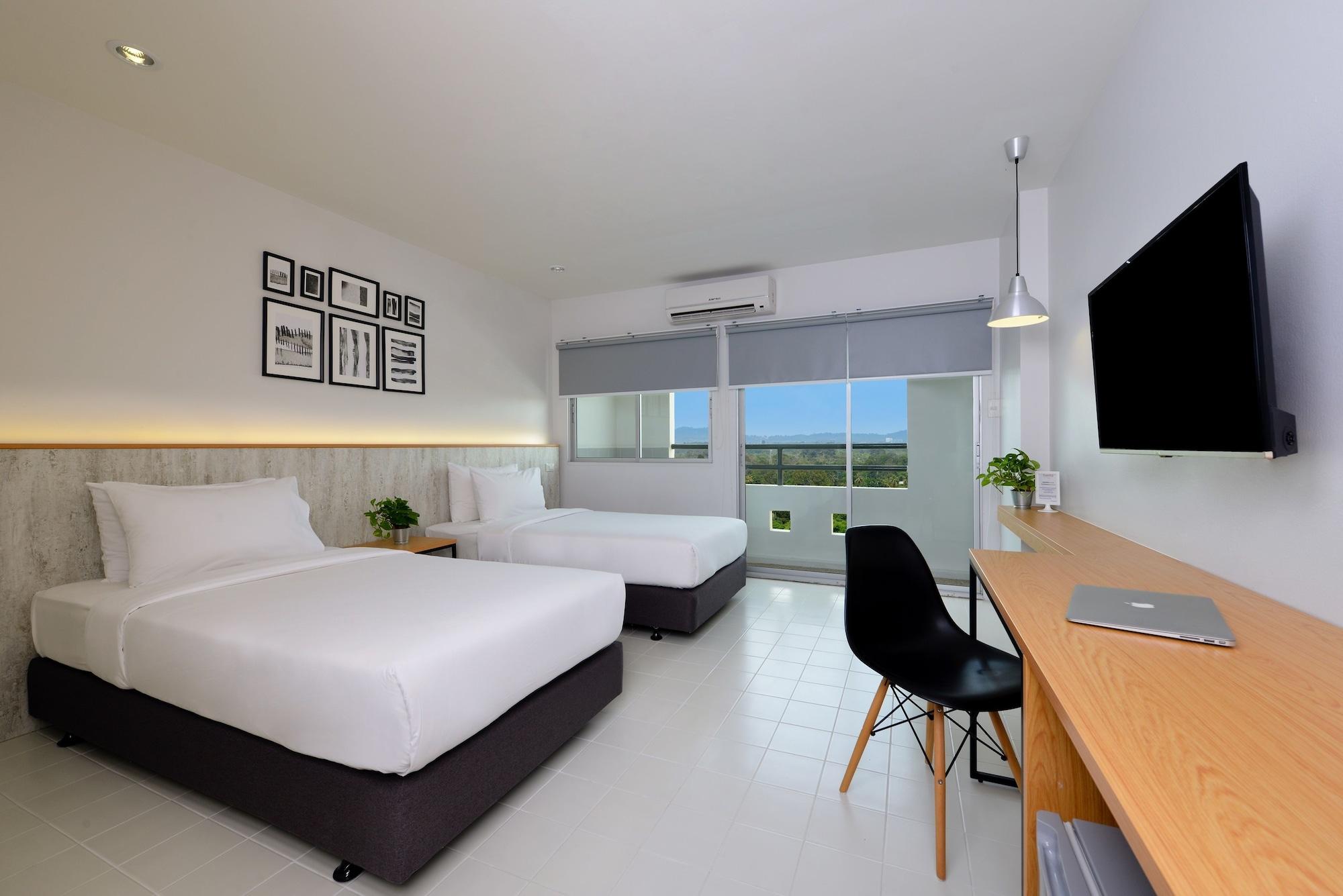 Ruenthip Pattaya Hotel Bagian luar foto