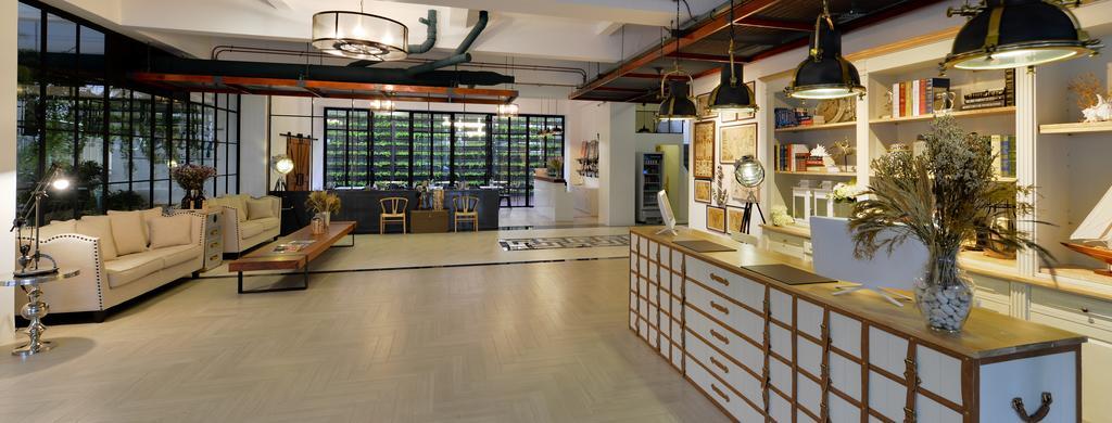 Ruenthip Pattaya Hotel Bagian luar foto